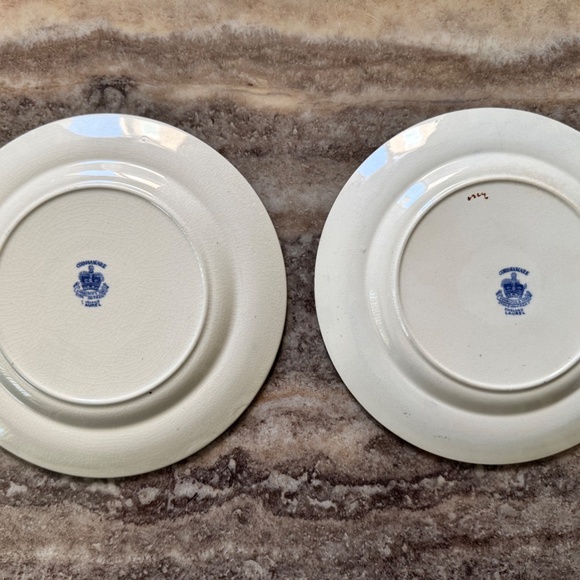 Antique Set of 2 Flow Blue & White Hancock & Sons Coronaware LAUREL Small Plates - Picture 2 of 3
